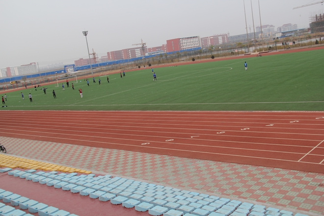 北京交通大學(xué)黃驊分校4*4<a href=http://m.anhaohn.com target=_blank class=infotextkey>塑膠跑道</a>工程實例