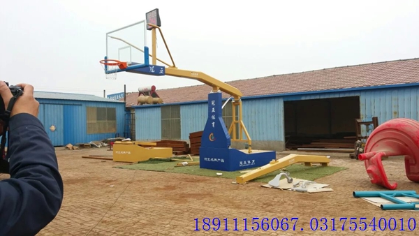 電動(dòng)液壓籃球架