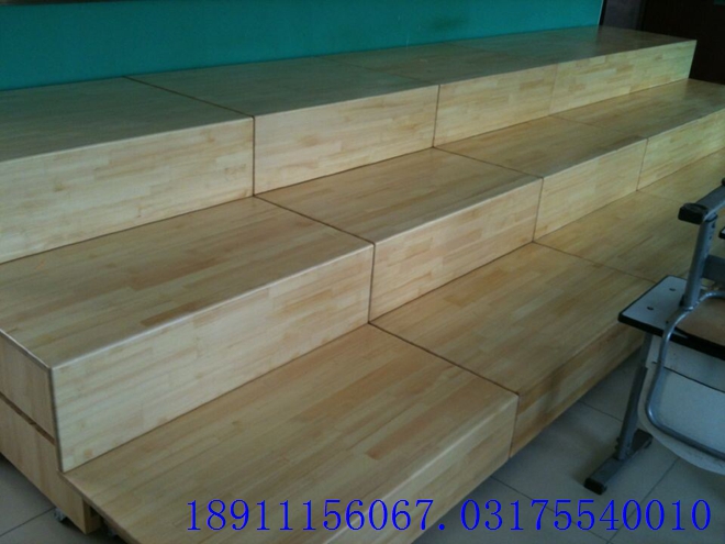 木質(zhì)合唱臺(tái)