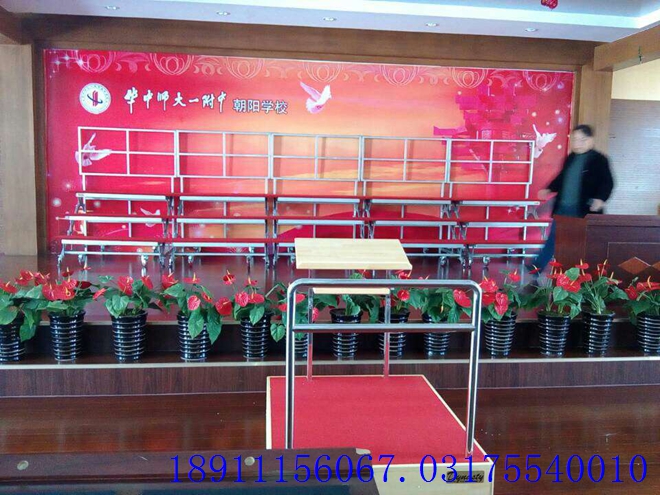 木質(zhì)合唱臺(tái)