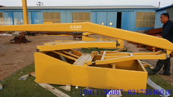 電動(dòng)液壓籃球架