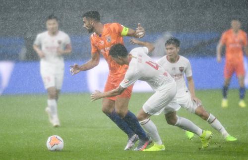 【中超】一場暴雨大亂戰(zhàn)，換帥后的深足表現(xiàn)有改善嗎？