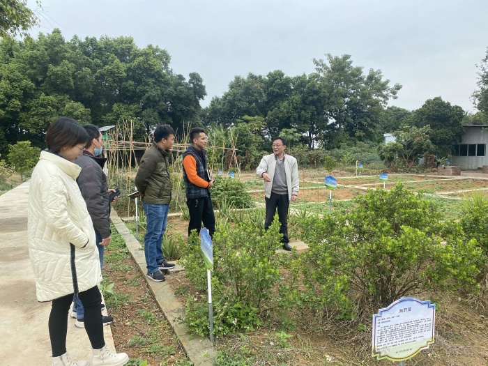 寒冷冬日迎暖陽(yáng)，領(lǐng)導(dǎo)視察暖人心