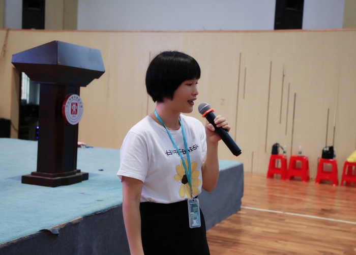 青春綻放 不留遺憾——東升高中舉辦關(guān)愛(ài)女生專題講座