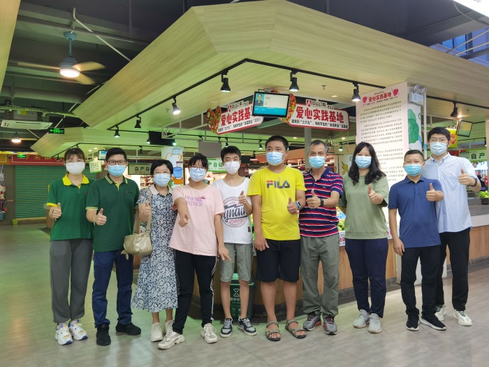 愛心菜檔長本領，學史力行見成效