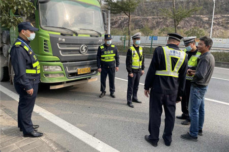 織密兩張網(wǎng)！南區(qū)街道對春運工作進行再部署再落實