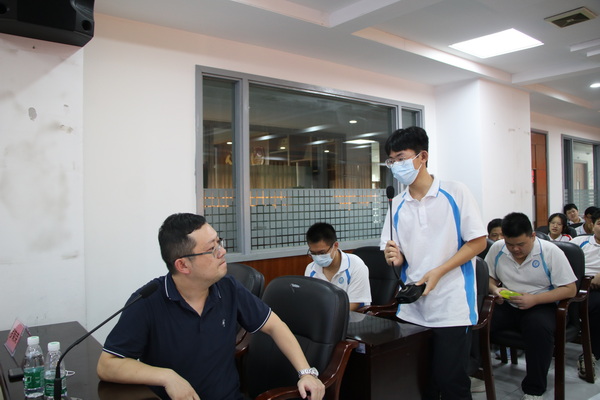 圖三 課堂師生互動(dòng).jpg