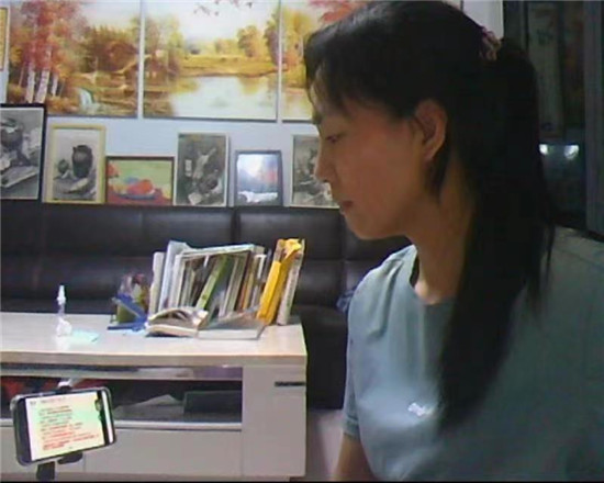 初一級(jí)區(qū)家庭教育講座順利開展 (2).jpg