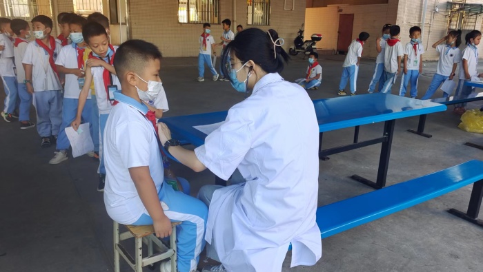 2022秋 神灣神舟學(xué)校學(xué)生體質(zhì)健康檢查 (2).jpg