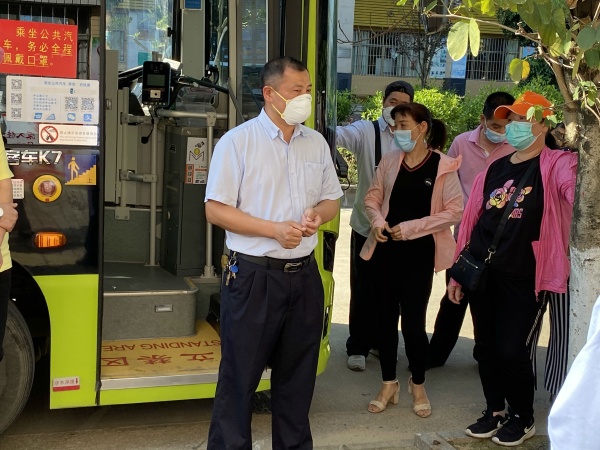 20200430神灣中心小學(xué)校園公交專線疫情防控及應(yīng)急處置安全培訓(xùn)照片 (3).jpg