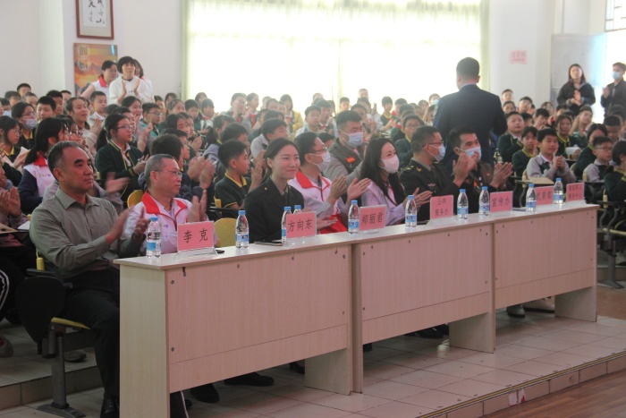 推動(dòng)黨的二十大精神進(jìn)校園 讓文明之花處處開(kāi)放