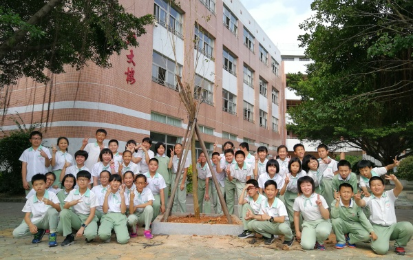 六5畢業(yè)樹(shù)種植 (2).jpg