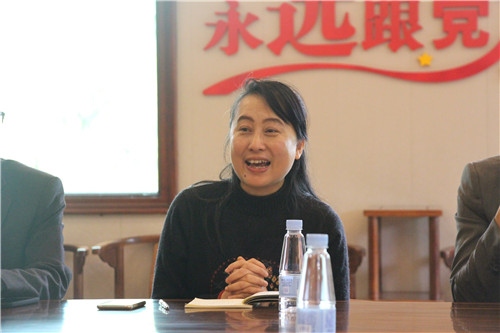 華英學(xué)校副校長(zhǎng)霍毅愫