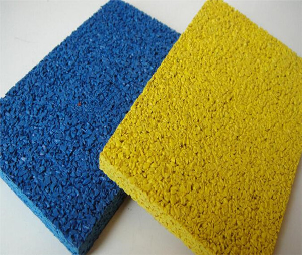 EPDM現(xiàn)澆<a href=http://m.anhaohn.com target=_blank class=infotextkey>塑膠跑道</a> EPDM現(xiàn)澆<a href=http://m.anhaohn.com target=_blank class=infotextkey>塑膠跑道</a>