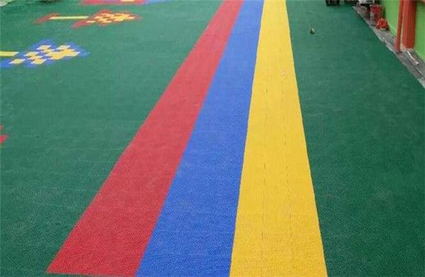 EPDM現(xiàn)澆<a href=http://m.anhaohn.com target=_blank class=infotextkey>塑膠跑道</a> EPDM現(xiàn)澆<a href=http://m.anhaohn.com target=_blank class=infotextkey>塑膠跑道</a>