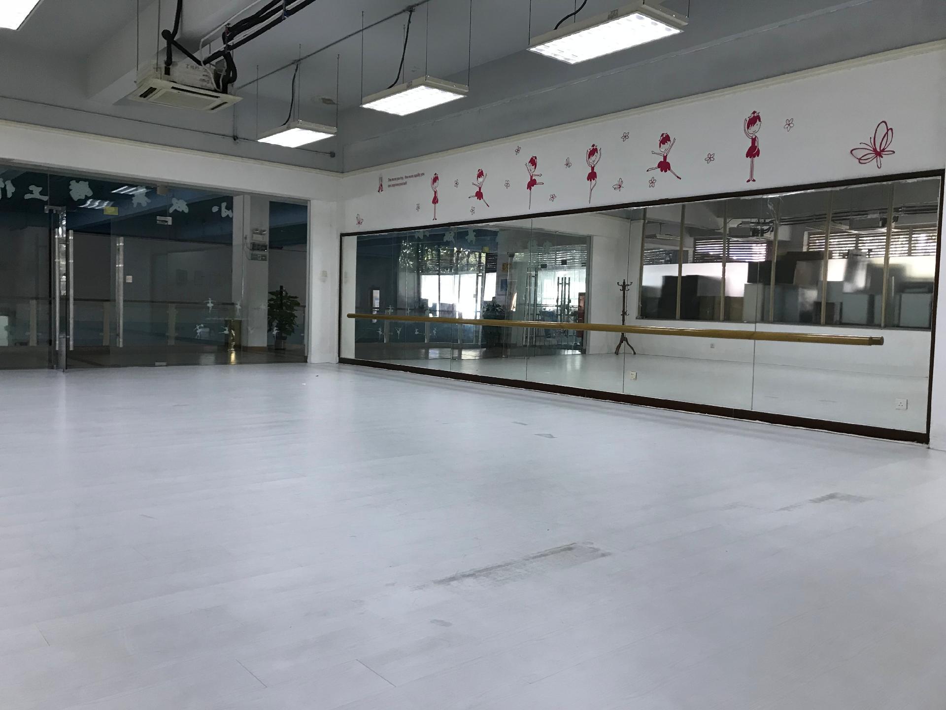 婭菲體育．越秀濱?？刁w中心