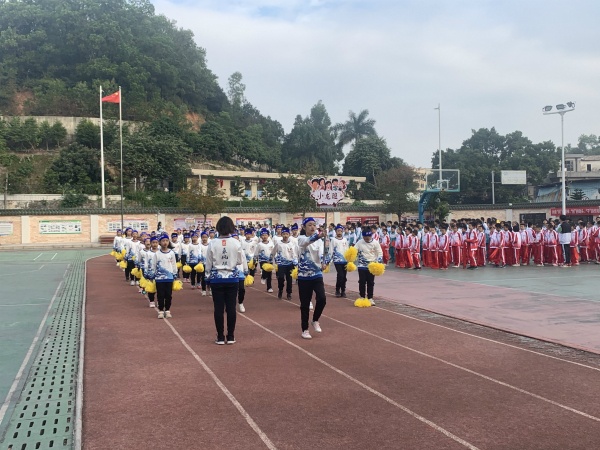 進擊吧，六小的青春少年！