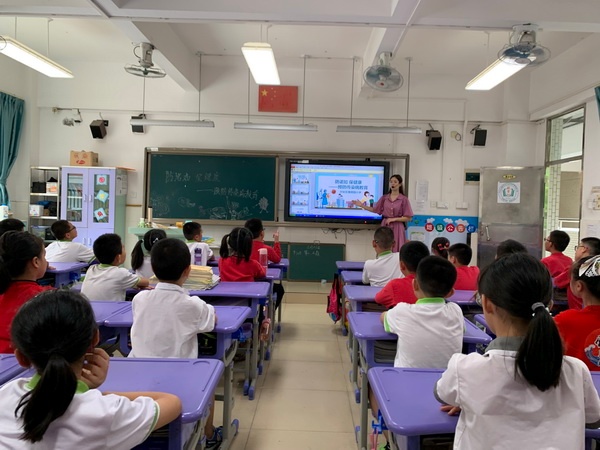 香暉園小學開展“防諾如·保健康”預(yù)防傳染病教育活動