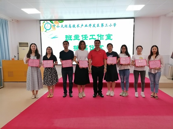 鳳麟已擲地，潤(rùn)物于無(wú)聲