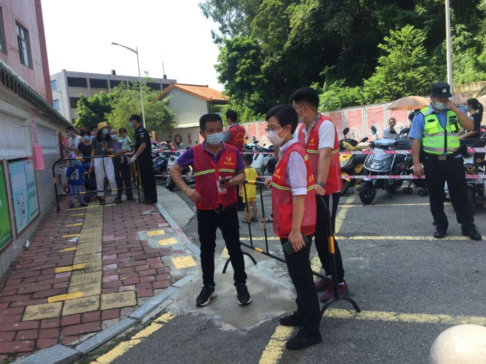 疫情緊，不休假，挺在前，共奮戰(zhàn)