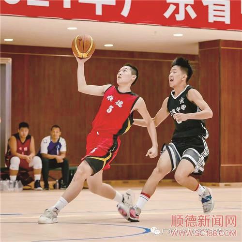 強健體魄 砥礪意志 煥發(fā)青春力量