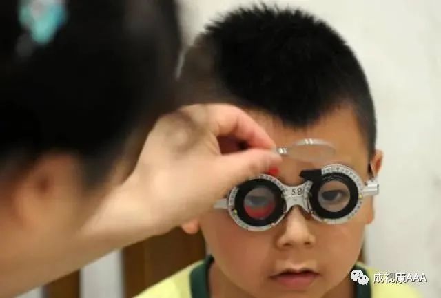 中小學生近視率反彈，再次敲響近視防控的警鐘！