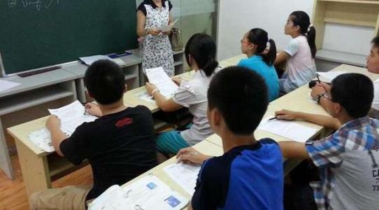 又有7名教師被嚴(yán)肅處理！高壓線(xiàn)高掛，為什么還有人去踩呢？