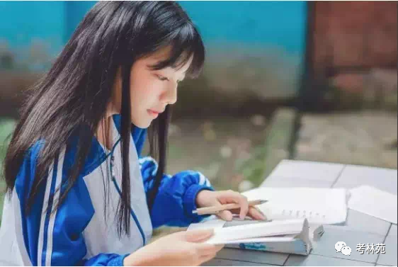 背誦那么多課文有啥用？智慧就是記憶力，好處妙不可言