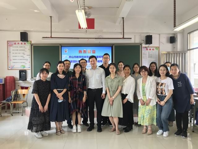 調整大小 3.30老師們與辛老師合影留念.JPG