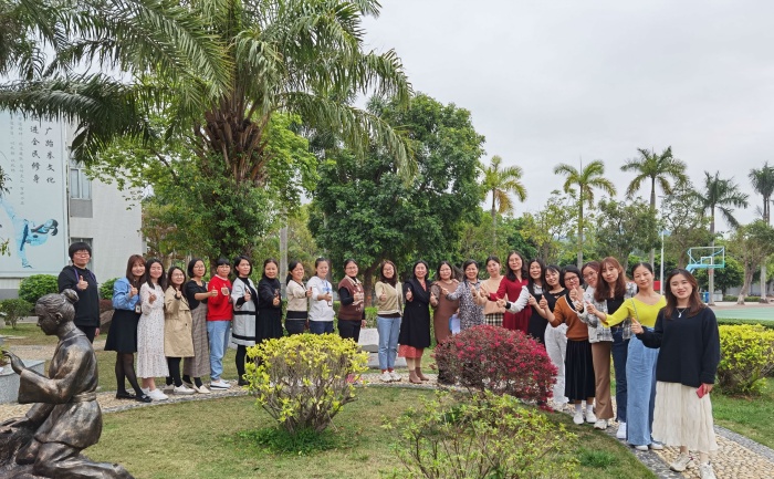 陽光雍?。骸靶缕瘘c新征程”班主任會議