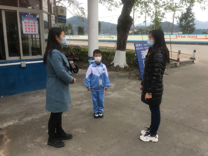 神灣神舟學校2020年秋季學期開學防控應急演練 (3).JPG