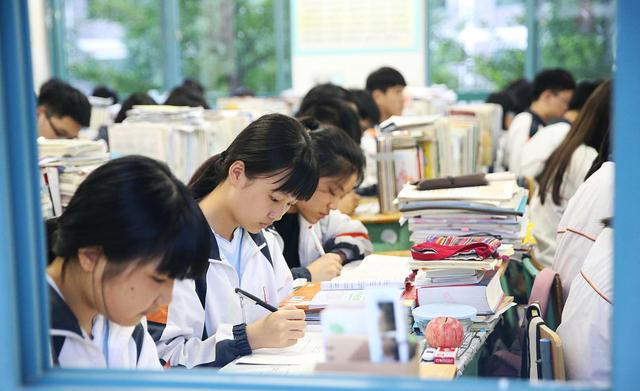 高考成績超過600分，讀?？凭?，正常嗎？