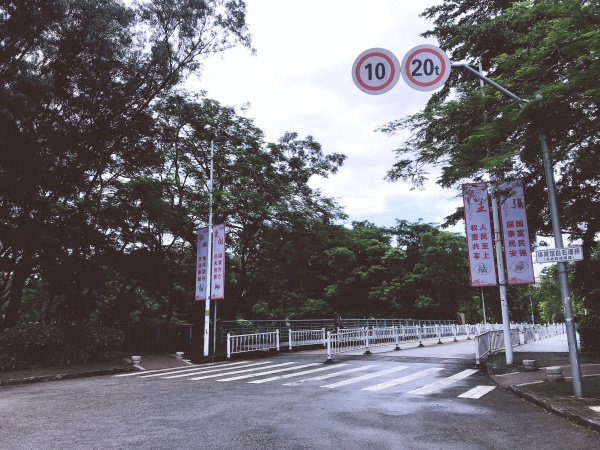 <a href=http://m.anhaohn.com target=_blank class=infotextkey>健身</a>廣場(chǎng)1.jpg