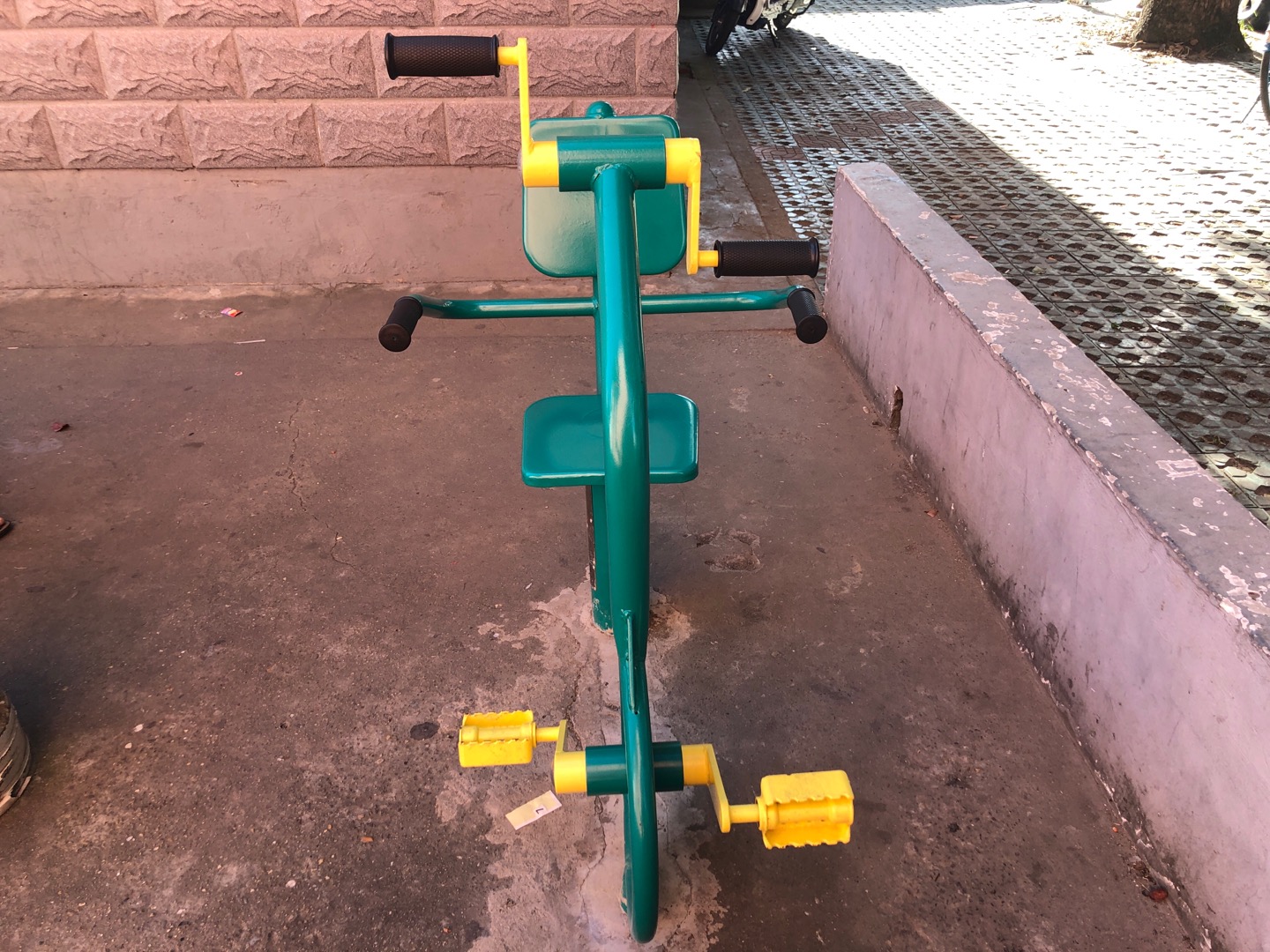 上下肢訓(xùn)練器