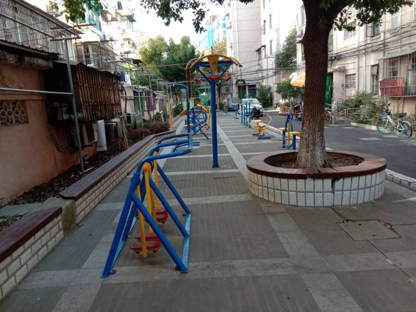 南泉居委市民益智健身點