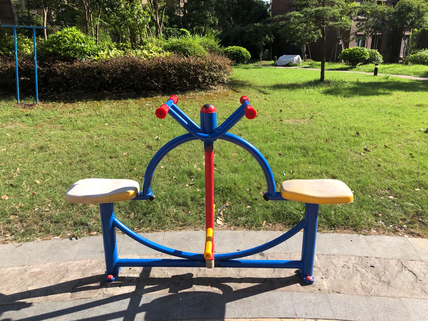 下肢康復(fù)器