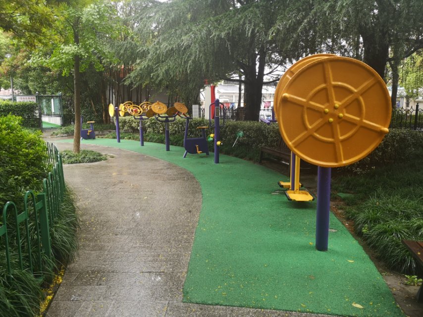 萬(wàn)壽社區(qū)一區(qū)健身苑