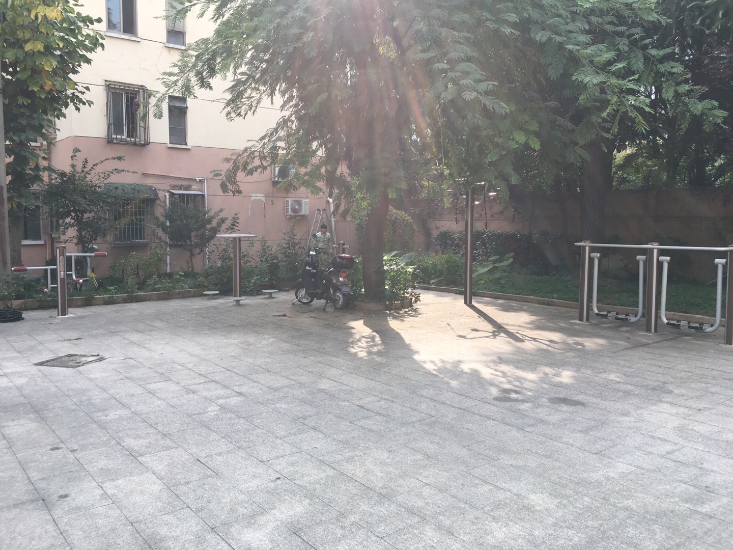 管弄路251弄健身點