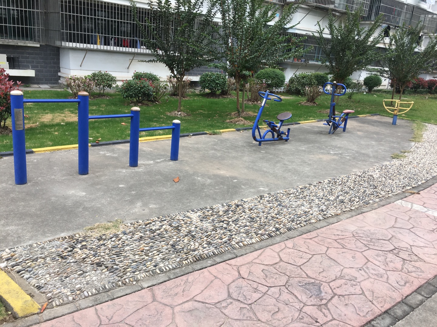 老港鎮(zhèn)宏港苑居民委員會(huì)健身苑點(diǎn)