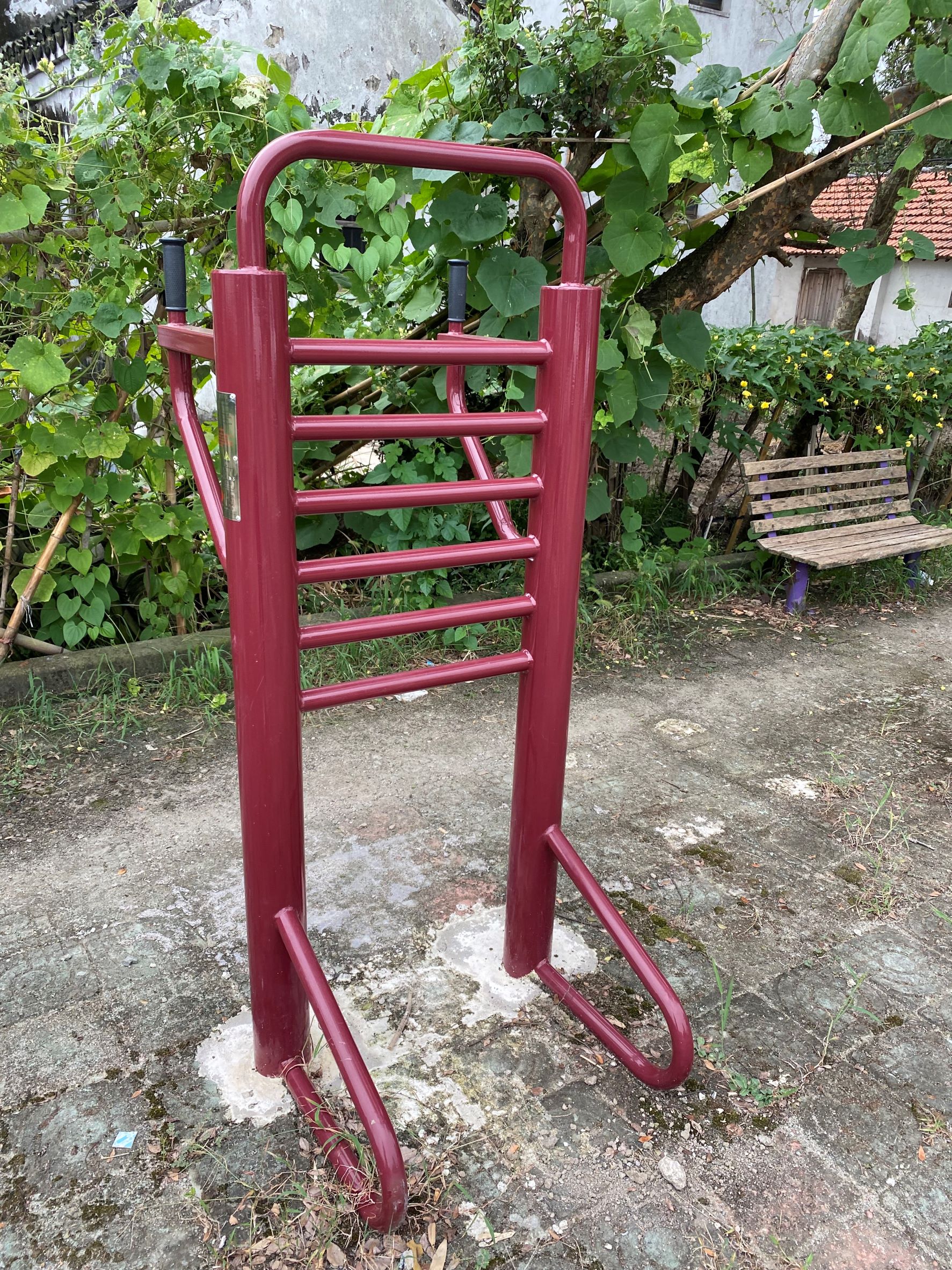 多功能訓(xùn)練器