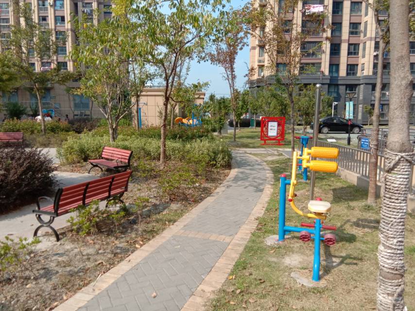 友誼居委會(huì)友誼北苑健身點(diǎn)