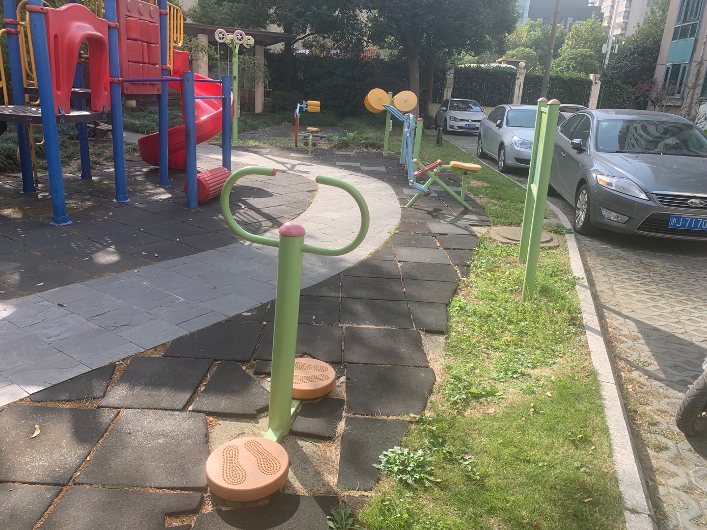 王家宅居委嘉地公寓健身點