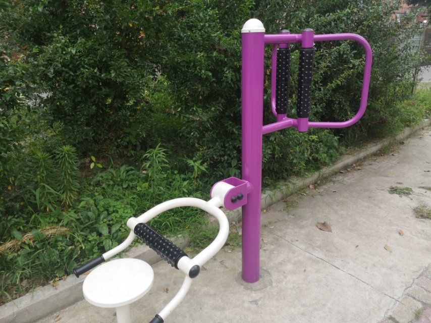 坐式腰背按摩器