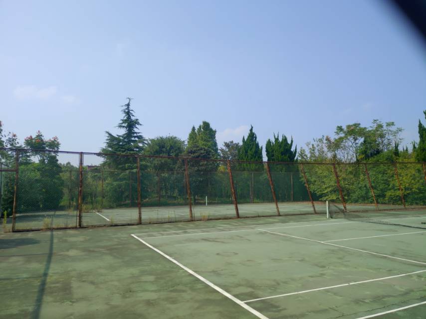 仕南度假村網(wǎng)球場