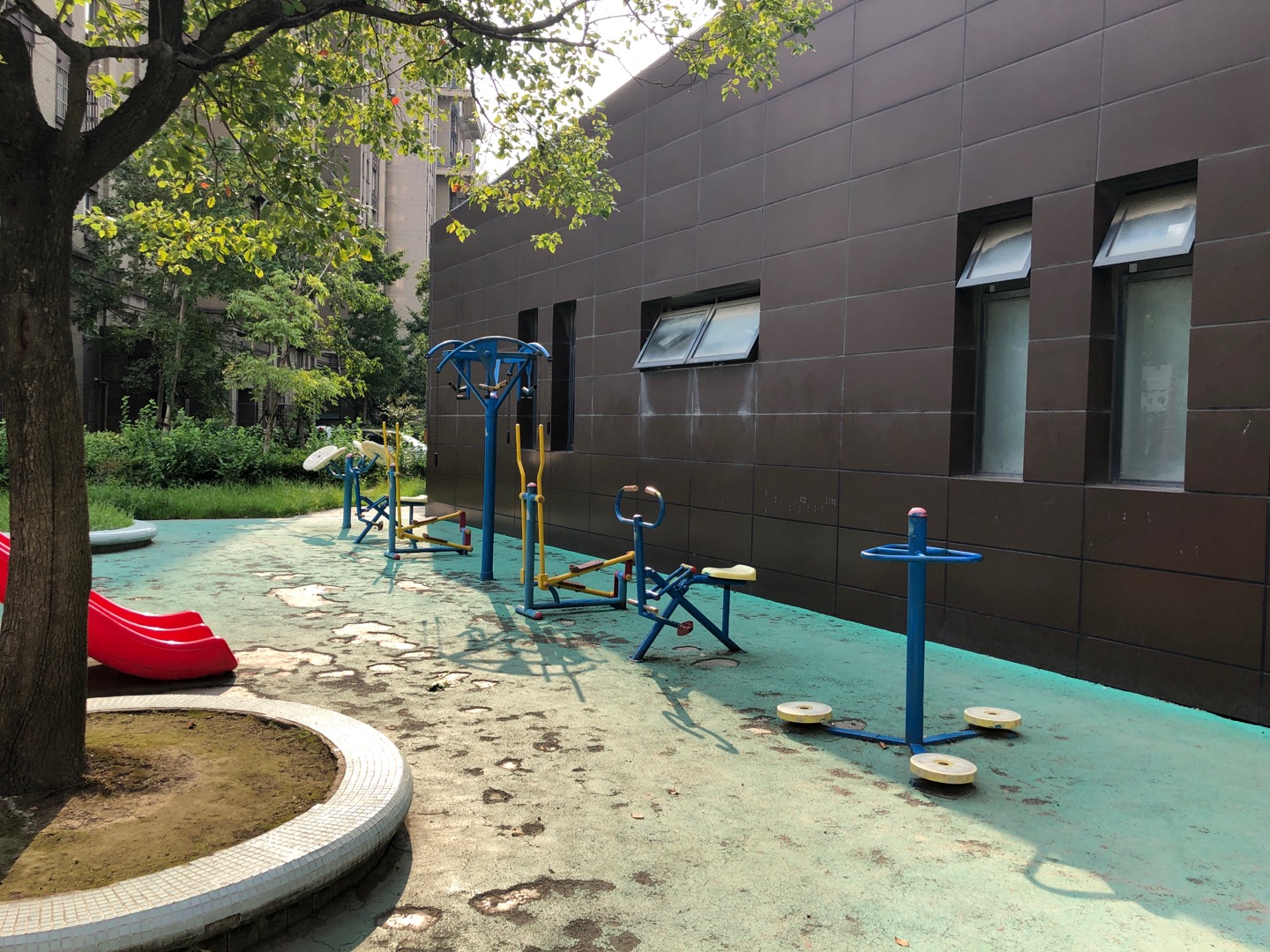 綠二社區(qū)健身點