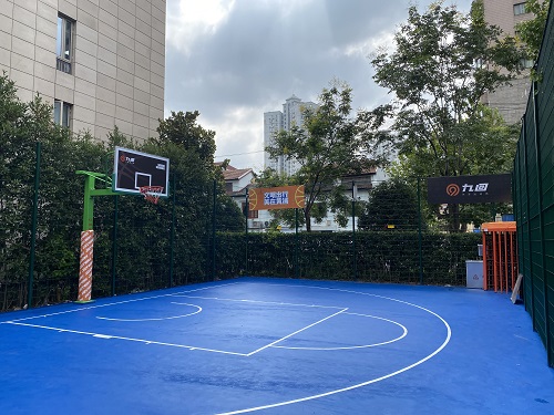 老西門社區(qū)市民球場(chǎng)（籃球）