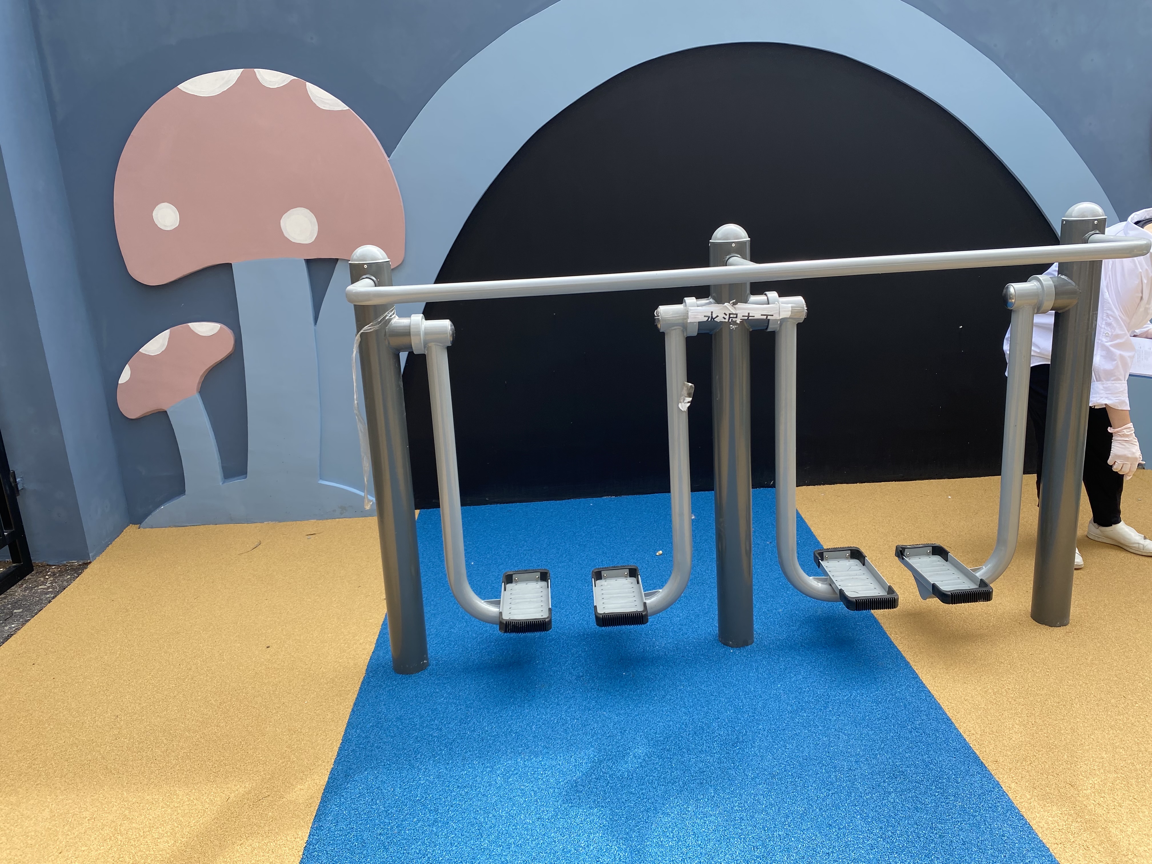 二位智能太空漫步機