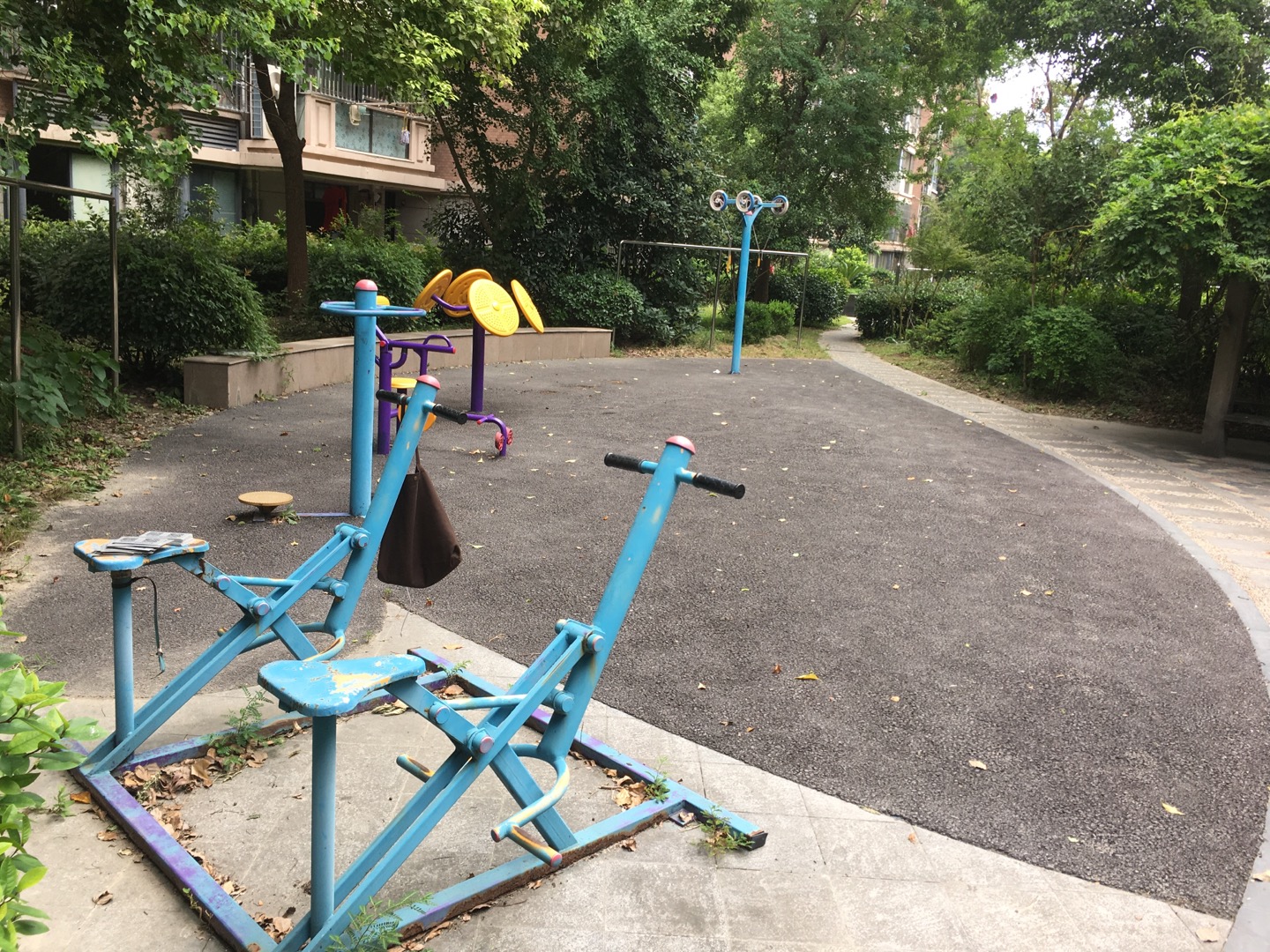 祁連社區(qū)健身苑點（1）