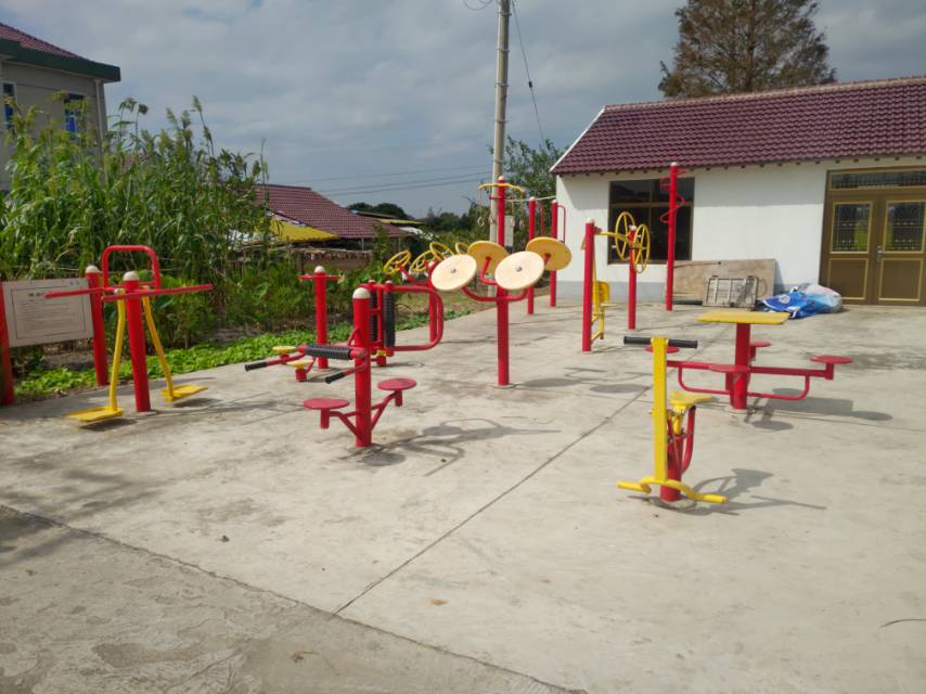 響哃村美麗鄉(xiāng)村健身點(diǎn)5