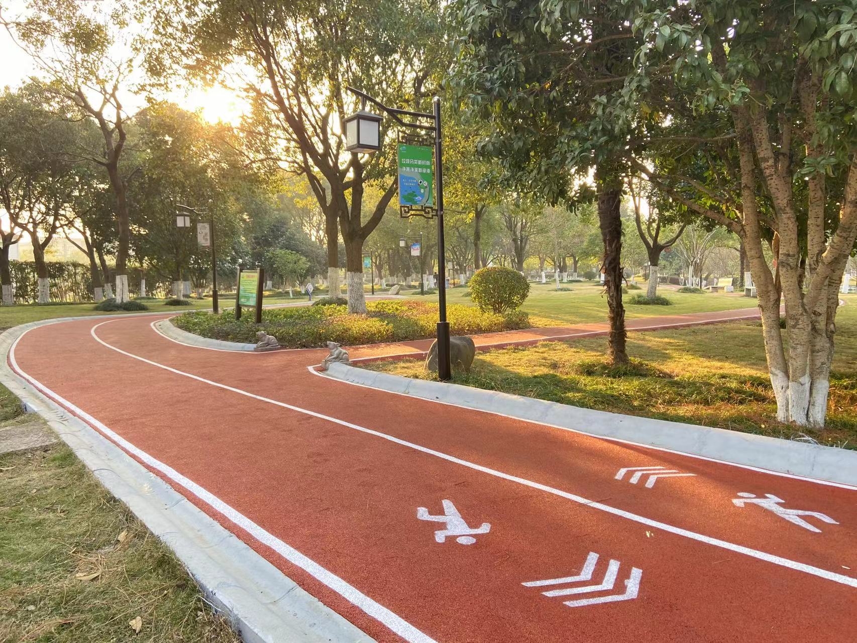 泖港休閑廣場(chǎng)百姓健身步道